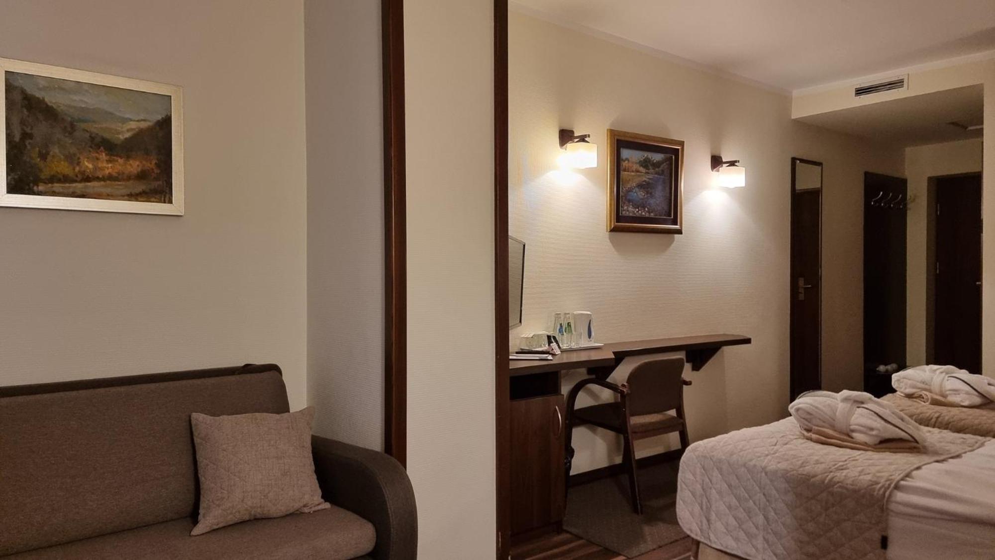 Hotel Nad Przelomem Sromowce Niżne Exterior foto