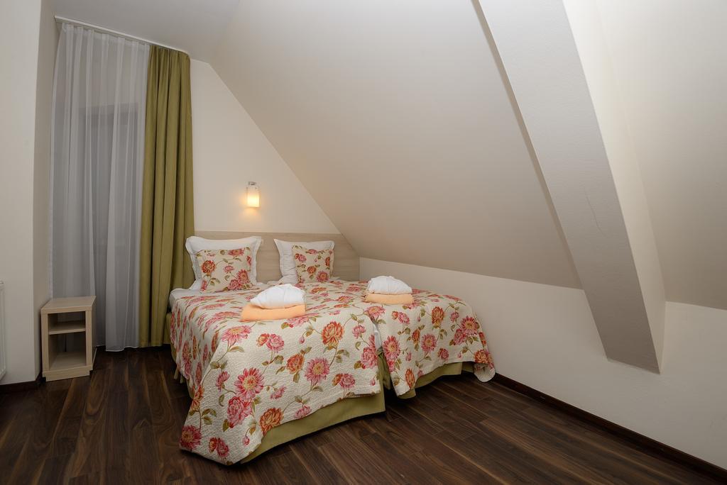 Hotel Nad Przelomem Sromowce Niżne Quarto foto