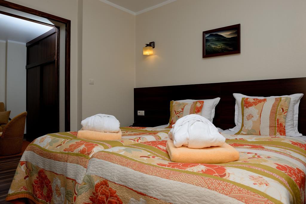 Hotel Nad Przelomem Sromowce Niżne Quarto foto