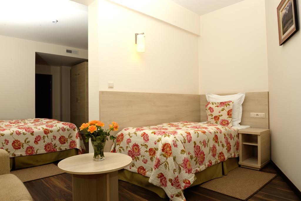 Hotel Nad Przelomem Sromowce Niżne Exterior foto